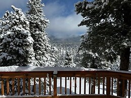 Relaxing Bailey Home 3 Bedroom Cabin