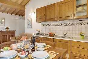 Amazing Chianti Site Olivo Shared Pool
