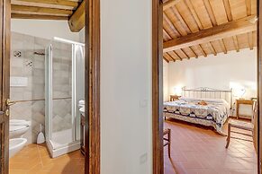 Amazing Chianti Site Olivo Shared Pool