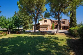 Amazing Chianti Site Olivo Shared Pool