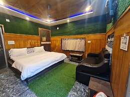 Shree Murlidhar Farm and resort