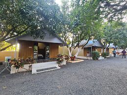 Shree Murlidhar Farm and resort