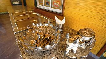 Shree Murlidhar Farm and resort