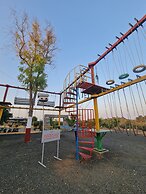 Shree Murlidhar Farm and resort