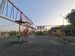 Shree Murlidhar Farm and resort