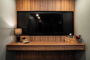 3 Double U - Kalim Sea View