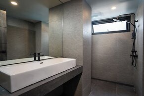 3 Double U - Kalim Sea View