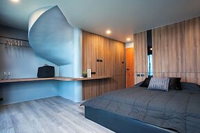 3 Double U - Kalim Sea View