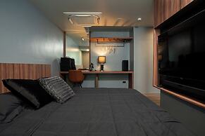 3 Double U - Kalim Sea View