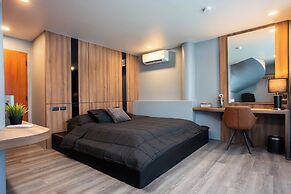 3 Double U - Kalim Sea View