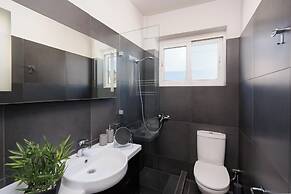 City View Penthouse with Large Terrace