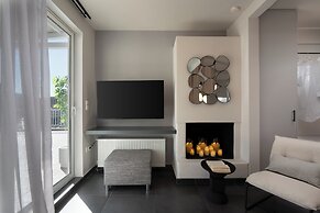 City View Penthouse with Large Terrace