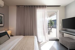 City View Penthouse with Large Terrace