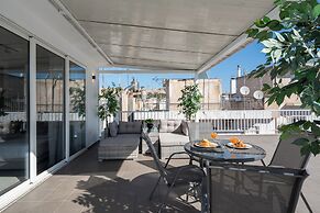City View Penthouse with Large Terrace