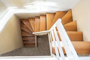 City View Penthouse with Large Terrace