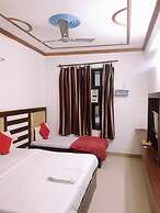 Goroomgo Prashant palace Agra