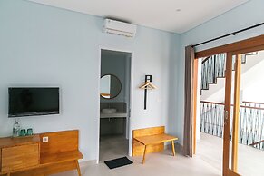 Coco & Pineapple Pants Hostel