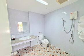 Baan Bonsuan Hill Guesthouse