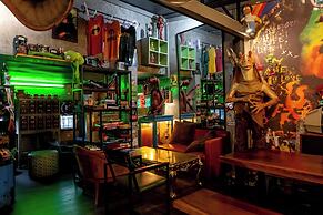 Vibes Hostel Bangkok