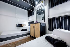 Vibes Hostel Bangkok