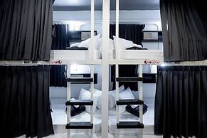 Vibes Hostel Bangkok