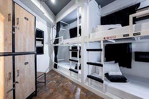 Vibes Hostel Bangkok