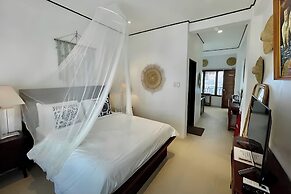 Sirom Beach House