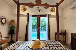 Sirom Beach House