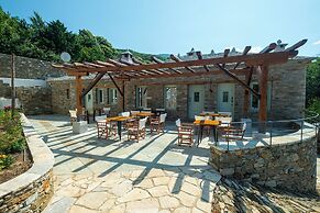 Nostos Country House