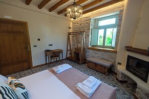 Nostos Country House