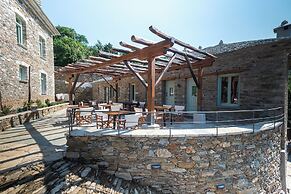 Nostos Country House