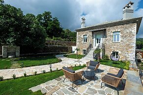 Nostos Country House