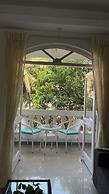 Casa De Abhishek - Breezy 2 BHK