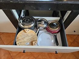 Casa De Abhishek - Breezy 2 BHK