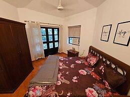 Casa De Abhishek - Breezy 2 BHK