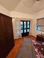 Casa De Abhishek - Breezy 2 BHK