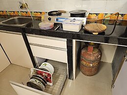 Casa De Abhishek - Breezy 2 BHK