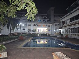 Casa De Abhishek - Breezy 2 BHK