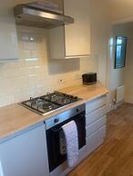 Stylish Comfotabe Riverside Cottage