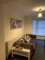 Stylish Comfotabe Riverside Cottage