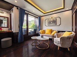 Le Journey Elegance Cruise on Lan Ha Bay