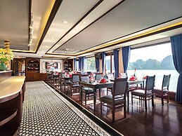 Le Journey Elegance Cruise on Lan Ha Bay