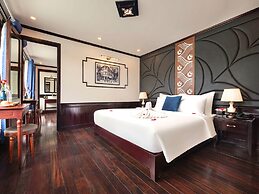 Le Journey Elegance Cruise on Lan Ha Bay