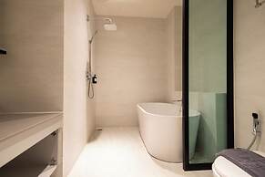 Good Nakhonsawan Hotel