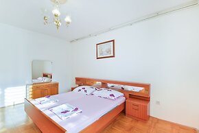 Apartment Basic Mario