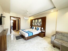 Ambika Palace - Puri near Sea Beach
