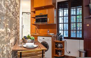 Lavie Maison Marais Studio Gem