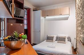 Lavie Maison Marais Studio Gem