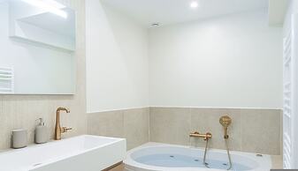Lavie Maison A C Jacuzzi