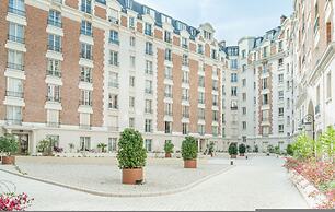 Lavie Maison the Spacious